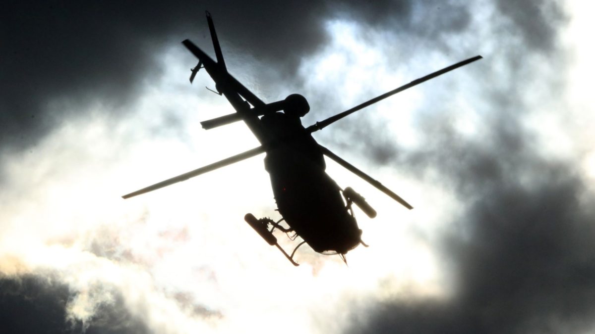 Ελικόπτερο συννεφα