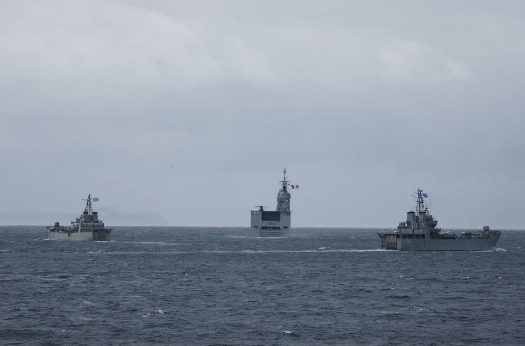 Άσκηση του Πολεμικού Ναυτικού με γαλλικό ελικοπτεροφόρο πλοίο