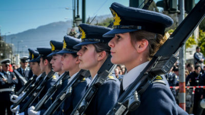 Στρατός γυναίκες
