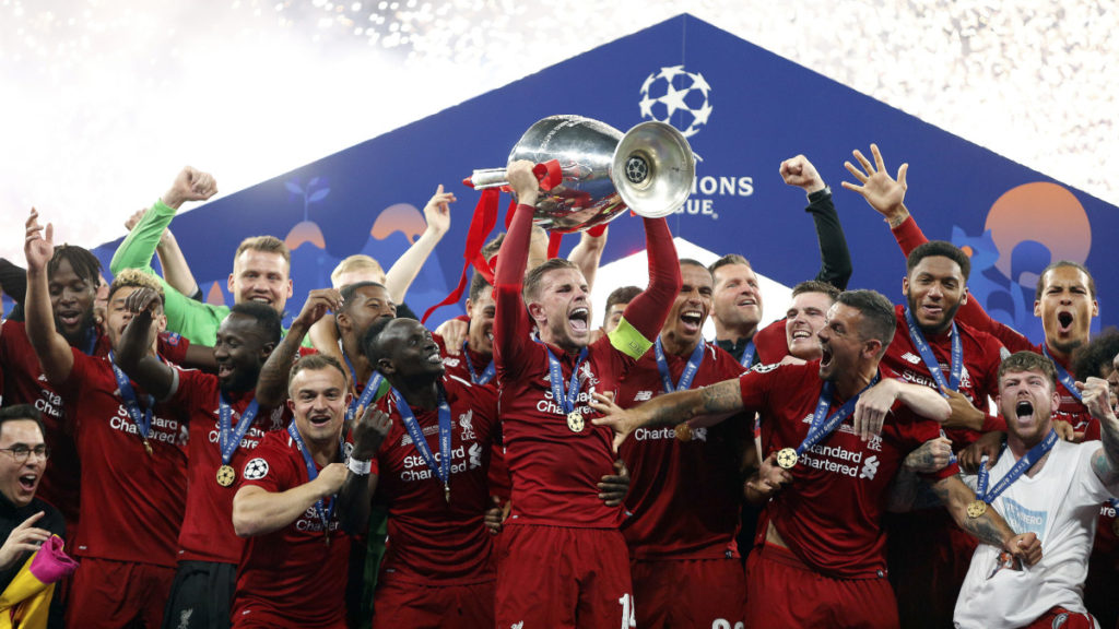 liverpool_podosfairo3