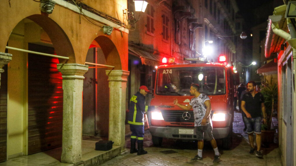 Ακατάλληλα (μεγάλα) τα Πυροσβεστικά Οχήματα για την Παλιά Πόλη της Κέρκυρας