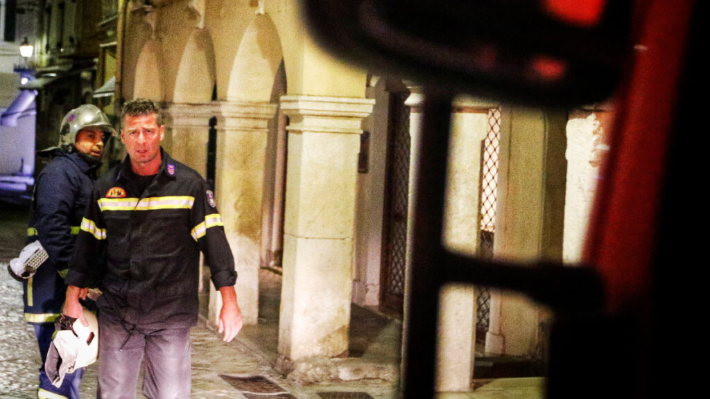 Ακατάλληλα (μεγάλα) τα Πυροσβεστικά Οχήματα για την Παλιά Πόλη της Κέρκυρας