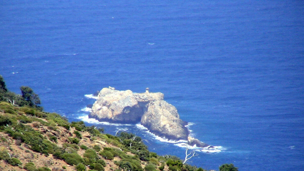Ακρωτήρι Καφηρεύς - Κάβο Ντόρο - Φάρος Αράπης