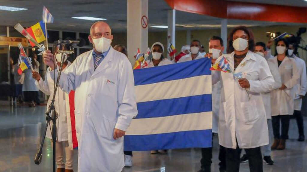 Γιατροί από την Κούβα φτάνουν στην Ανδόρα για να βοηθήσουν στην καταπολέμηση του κορονοϊού