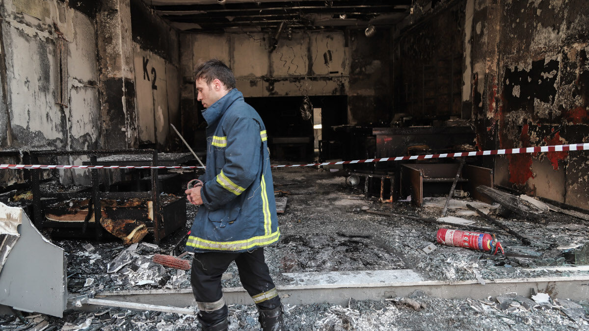 Πυρκαγιά σε κατάστημα στον Πειραιά 22/07/20