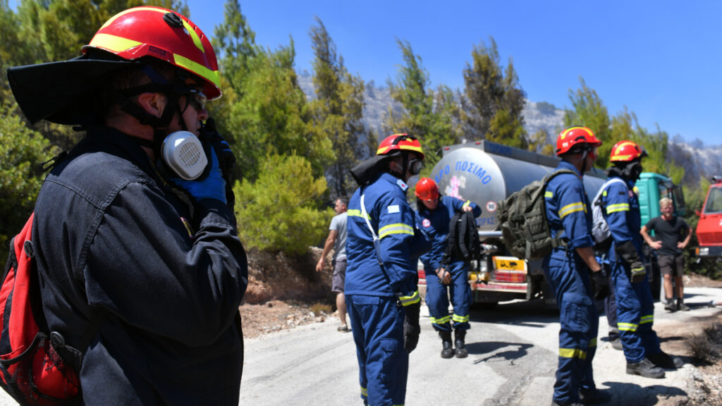 Πυρκαγιά στην Περαχώρα Λουτρακίου