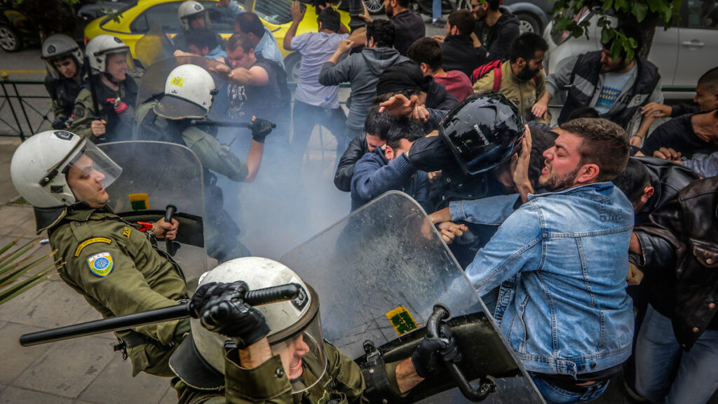 ΜΑΤ φοιτητές Τρούμαν καταστολή