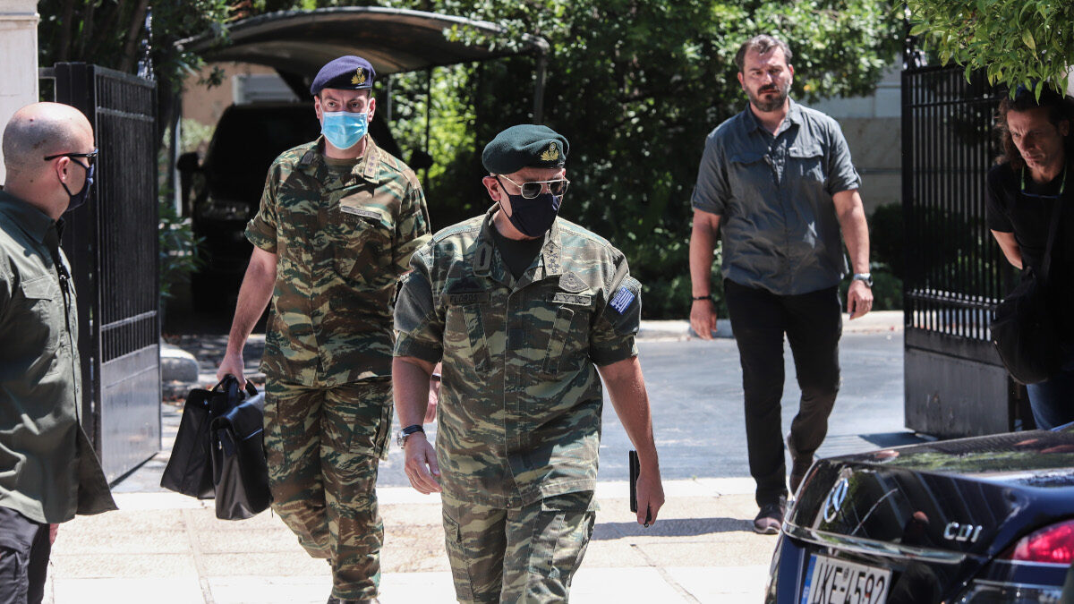 Αρχηγός ΓΕΕΘΑ στο Μέγαρο Μαξίμου για τη συνεδρίαση του ΚΥΣΕΑ -10/8/2020