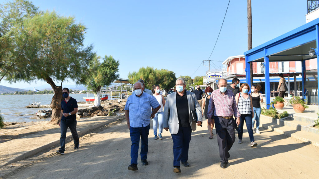 Στις περιοχές της Εύβοιας που βρέθηκαν στο στόχαστρο της καταστροφικής πλημμύρας τα ξημερώματα της Κυριακής 9/8/2020, επισκέφτηκε ο ΓΓ της ΚΕ του ΚΚΕ, Δημήτρης Κουτσούμπας 12/8/2020