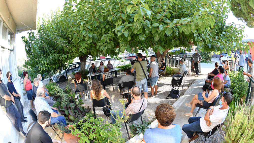 Στις περιοχές της Εύβοιας που βρέθηκαν στο στόχαστρο της καταστροφικής πλημμύρας τα ξημερώματα της Κυριακής 9/8/2020, επισκέφτηκε ο ΓΓ της ΚΕ του ΚΚΕ, Δημήτρης Κουτσούμπας 12/8/2020