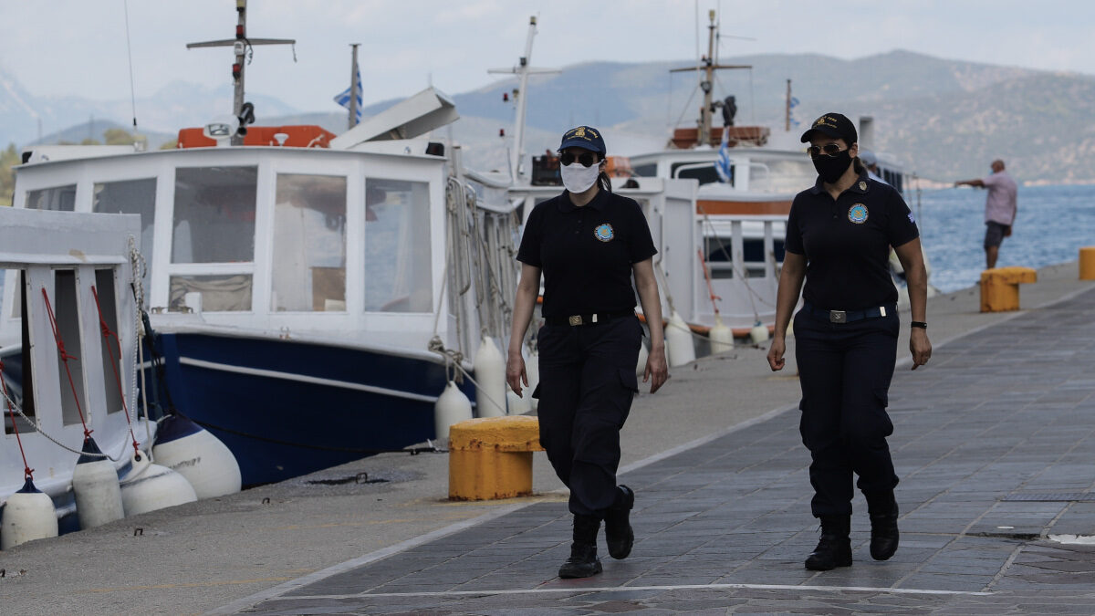 Πόρος - Περιπολία Λιμενικών - Έκτακτα περιοριστικά μέτρα λόγω πανδημίας - Αύγουστος 2020