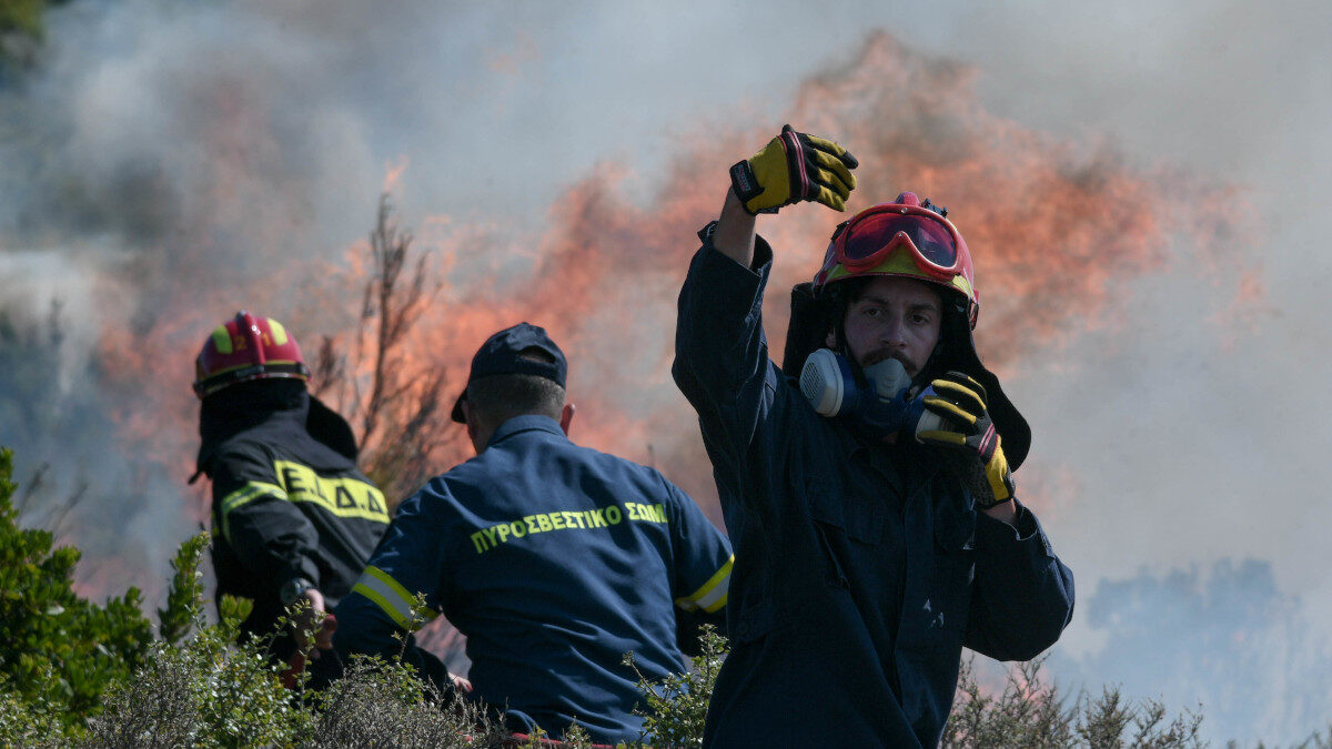 Πυροσβεστική - Κατάσβεση πυρκαγιάς στο Διόνυσο Αττικής 24/8/2020