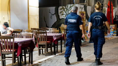 Πεζές περιπολίες Αστυνομικών στο κέντρο της Αθήνας