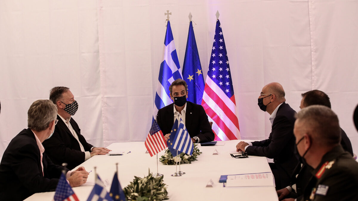 Μητσοτάκης και Πομπέο στη Σούδα