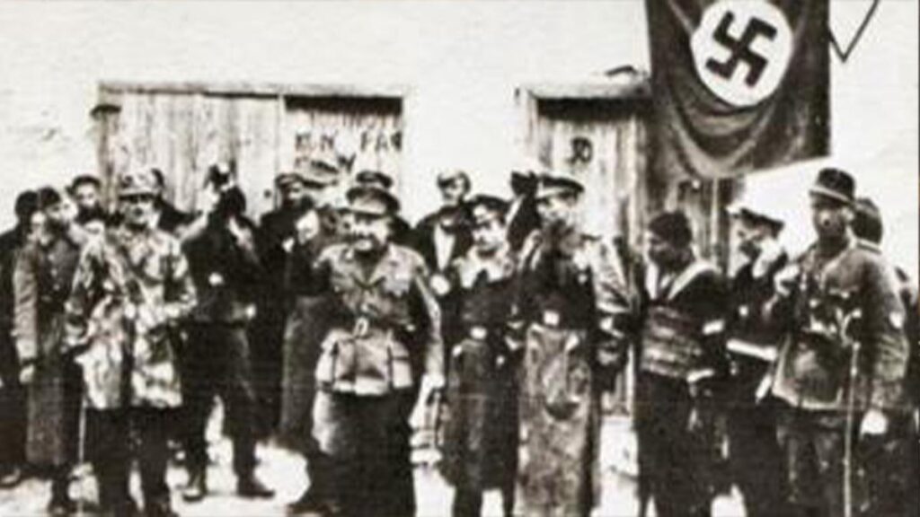 Ο Πούλος με την ομάδα ταγματασφαλιτών στα Γιαννιτσά