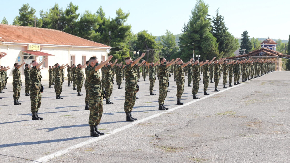 Νεοσύλλεκτοι ορκωμοσία Θήβα