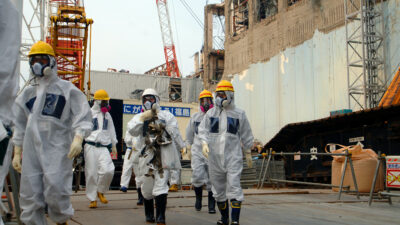 (FUKUSHIMA) Φουκουσίμα, Ιαπωνία / Πυρηνικό Εργοστάσιο παραγωγής ενέργειας - Πυρηνικό Ατύχημα 11/03/2011 - Έλεγχος από ειδικό συνεργείο της IAEA