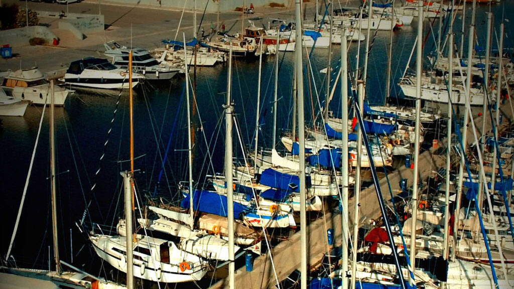 Μαρίνα Τζιτζιφιών Καλλιθέας - Έδρα πολλών ιστιοπλοϊκών ομίλων και του ΣΕΑΝΑΤΚ