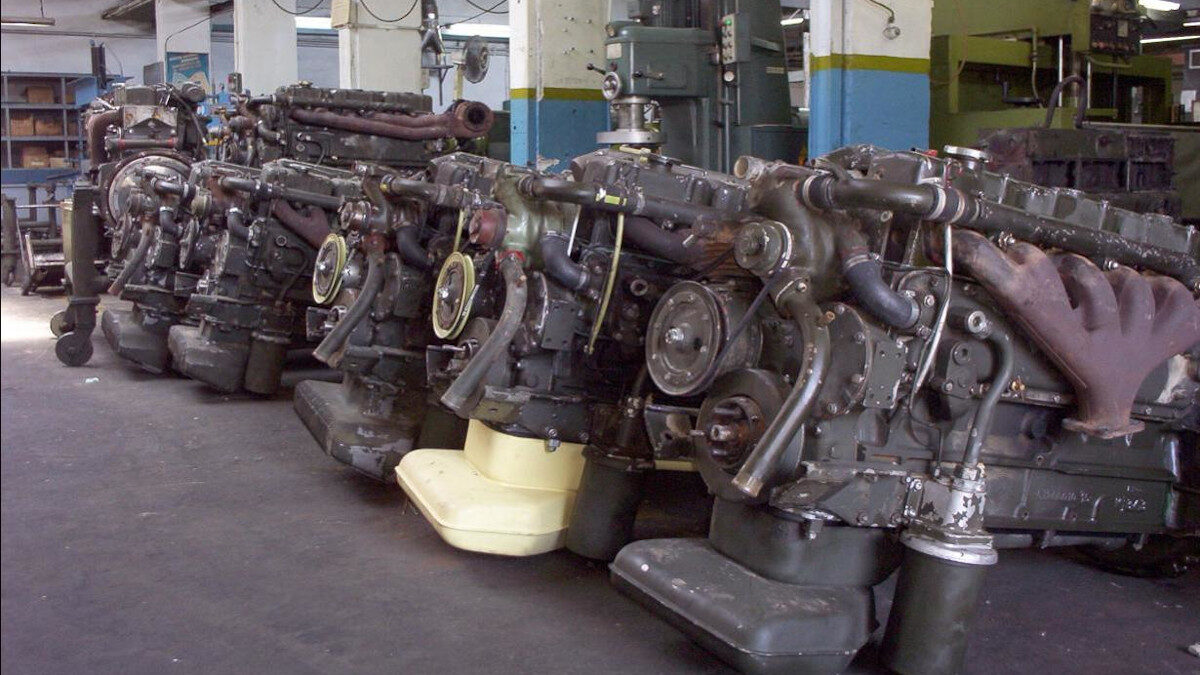 Μηχανές STAYER στο 303 Προκεχωρηµένο Εργοστάσιο Βάσεως (303ΠΕΒ), Λάρισα