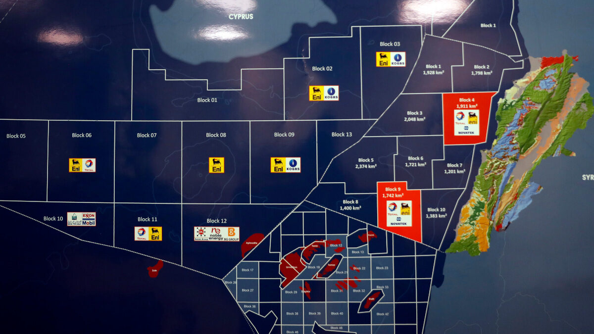 Xάρτης που δείχνει τα 10 υπεράκτια τμήματα που ο Λίβανος παραχώρησε σε διεθνείς εταιρείες για διερευνητικές γεωτρήσεις