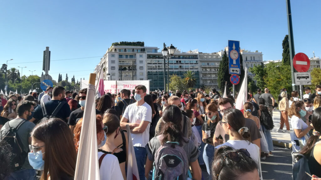 Μαθητές, Φοιτητές, Γονείς κι εργαζόμενοι στο δημόσιο πλημμύρισαν του δρόμους της Αθήνας και της Θεσσαλονίκης 15/10/2020