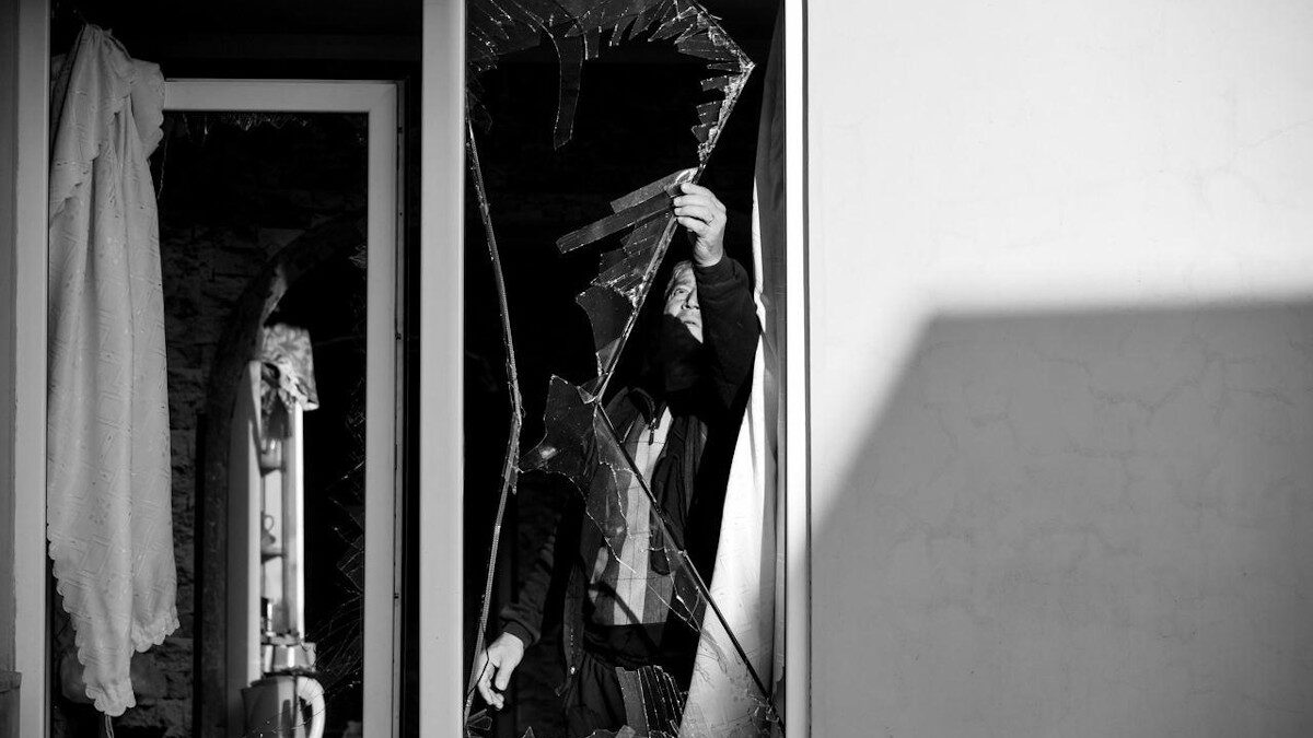 Βομβαρδισμένα κτίρια στην πρωτεύουσα Στεπαναμερτ της αυτόνομης περιοχής Ναγκόρνο - Καραμπάχ, του Αζερμπαϊτζάν, απο το πυροβολικό του Αζερμπαϊτζάν