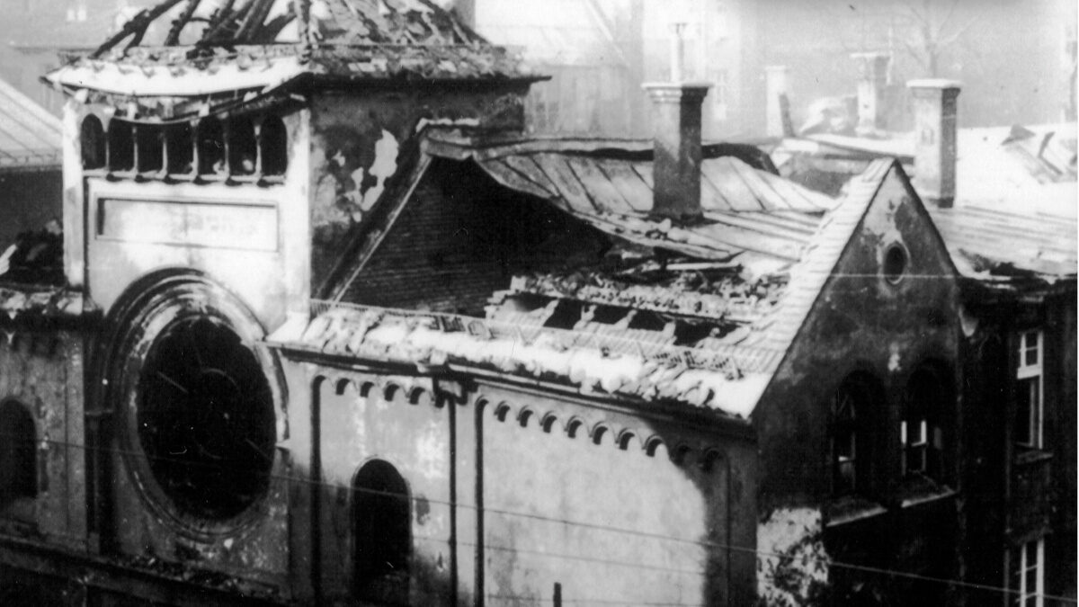 ΝΑΖΙ - Γερμανία - Η παλιά Συναγωγή στο Μόναχο, στην οδό Herzog Rudolfstrasse μετά τη «Νύχτα των Κρυστάλλων»