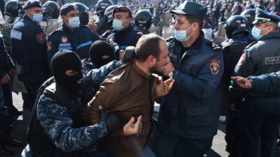 Αντικυβερνητικές διαδηλώσεις στην Αρμενία