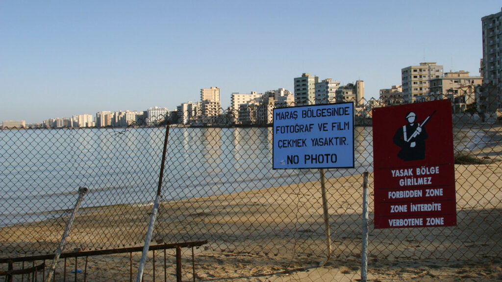 Παραλία Βαρωσίων, περίκλειστη πόλη Αμμοχώστου, Κύπρος