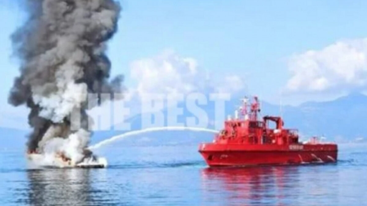 θαλαμηγός στο αίγιο