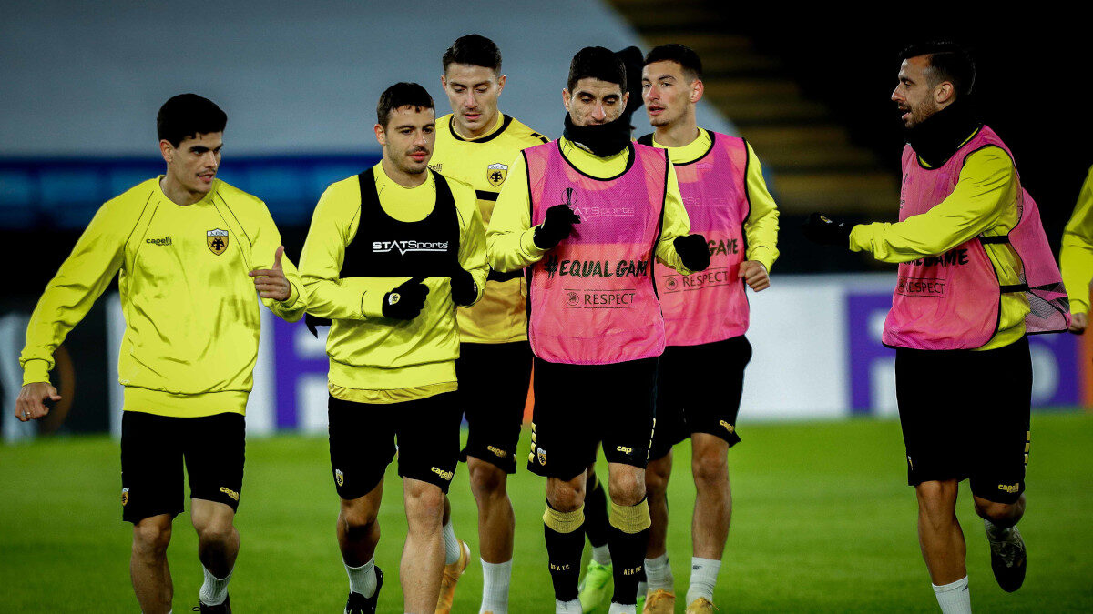 Προπόνηση της ΑΕΚ πριν το ματς με τη Λέστερ