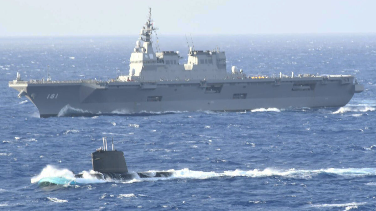 Ιαπωνικό Ελικοπτεροφόρο - Γαλλικό Υποβρύχιο - Συνεκπαίδευση Γαλλικού Πολεμικού Ναυτικού με Ιαπωνικό και Πολεμικό Ναυτικό ΗΠΑ (7ος Στόλος) στη Θάλασσα Φιλιππίνων στον Ειρηνικό Ωκεανό - Δεκέμβρης 2020