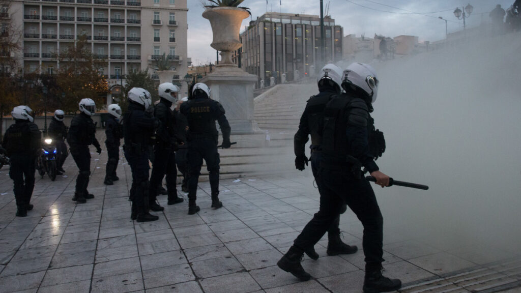 Καταστολή - Αυταρχισμός - Αυτογελοιοποίηση της Κυβέρνησης - Δεκέμβρης 2020