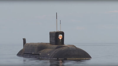 Ρωσικό Ναυτικό - Υποβρύχιο Βλαντίμρι Μονομάχ. Πυρηνοκίνητο υποβρύχιο μήκους 170 μέτρων κατηγορίας Borei της Ρωσίας