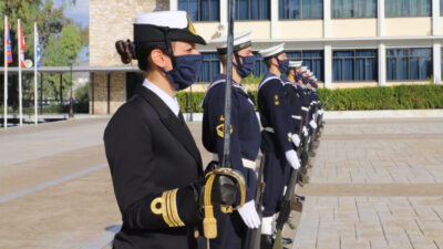 Δόκιμοι αξιωματικοί του Πολεμικού Ναυτικού σε τελετή για τον Άγιο Νικόλαο στη Σχολή Ναυτικών Δοκίμων στον Πειραιά - 2020
