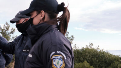 Γυναίκα - Αστυνομικός - Αστυνομικοί - Λέσβος