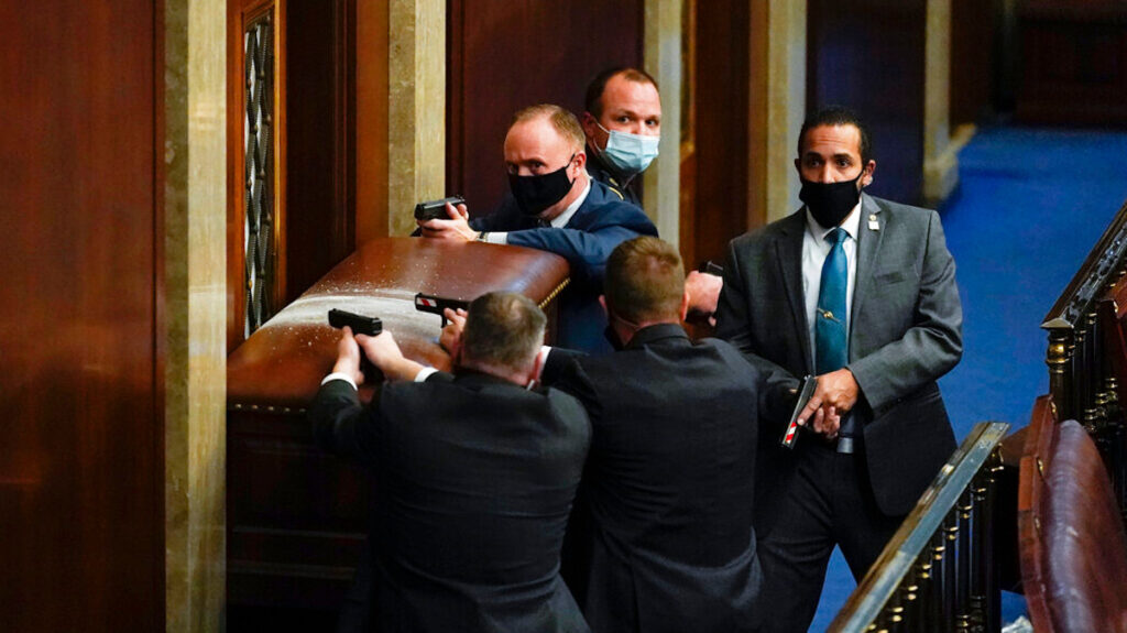 ΗΠΑ: Εισβολή στο Καπιτώλιο οπαδών του μεγιστάνα Ντ. Τραμπ - 6/1/2020