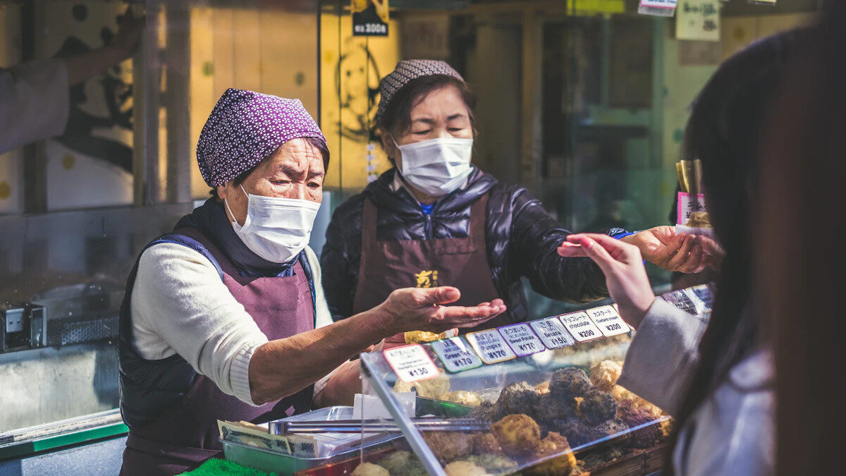 Φαγητό δρόμου στο Ueno, Taitō, στην Ιαπωνία
