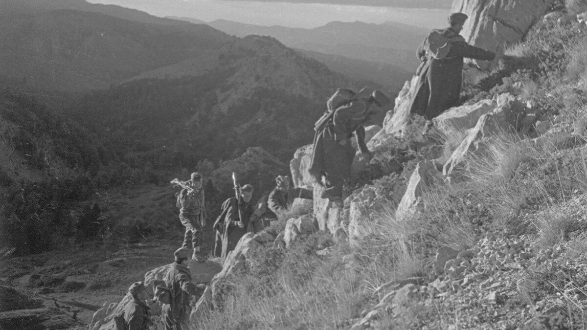 ΔΣΕ - Δημοκρατικός Στρατός Ελλάδας - Πορεία - ανάβαση