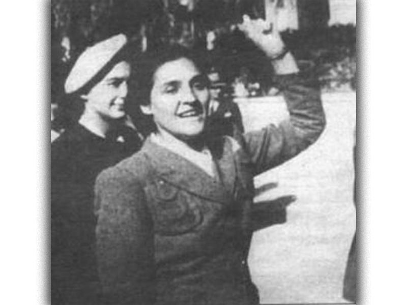 Πολιτισμός - Θέατρο - ΚΚΕ - ΕΑΜική Αντίσταση - Καίτη Ντιριντάουα