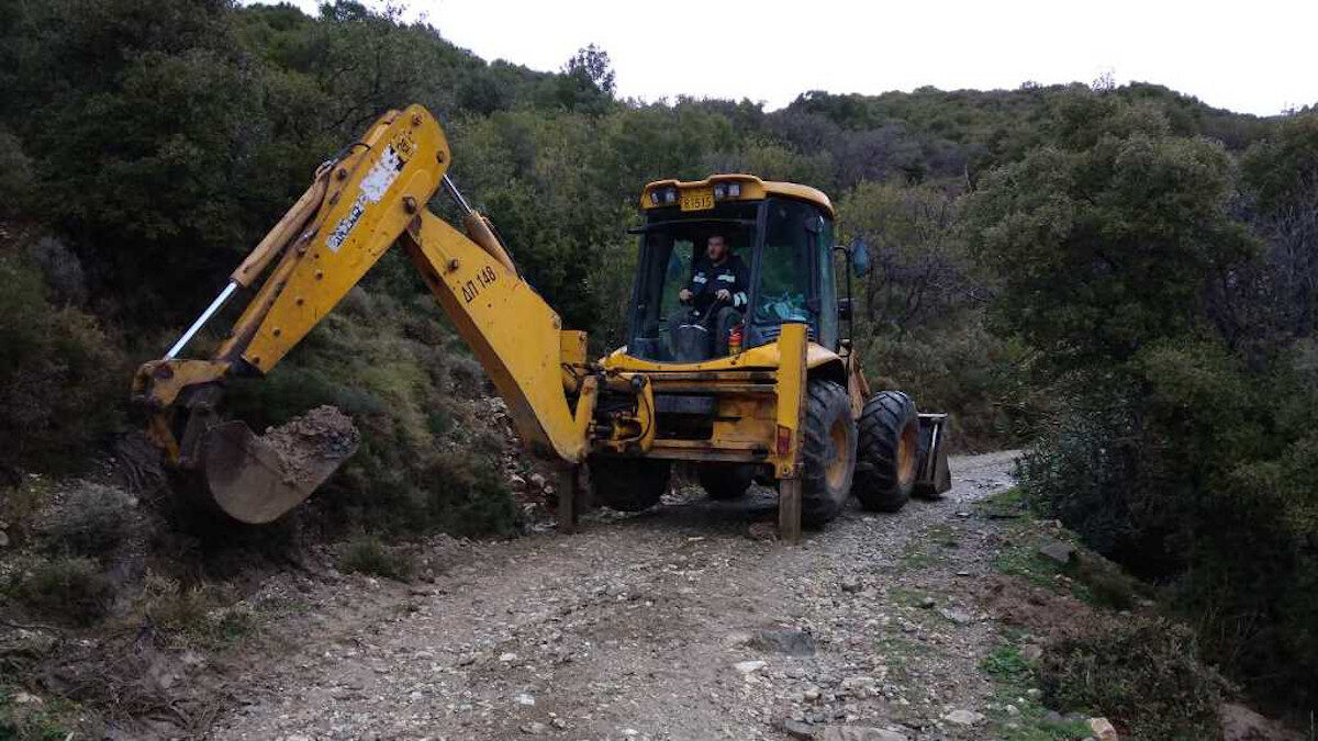 Αποκατάσταση ζημιών λόγω κακοκαιρίας από τους εργαζόμενους του Δήμου Πάτρας