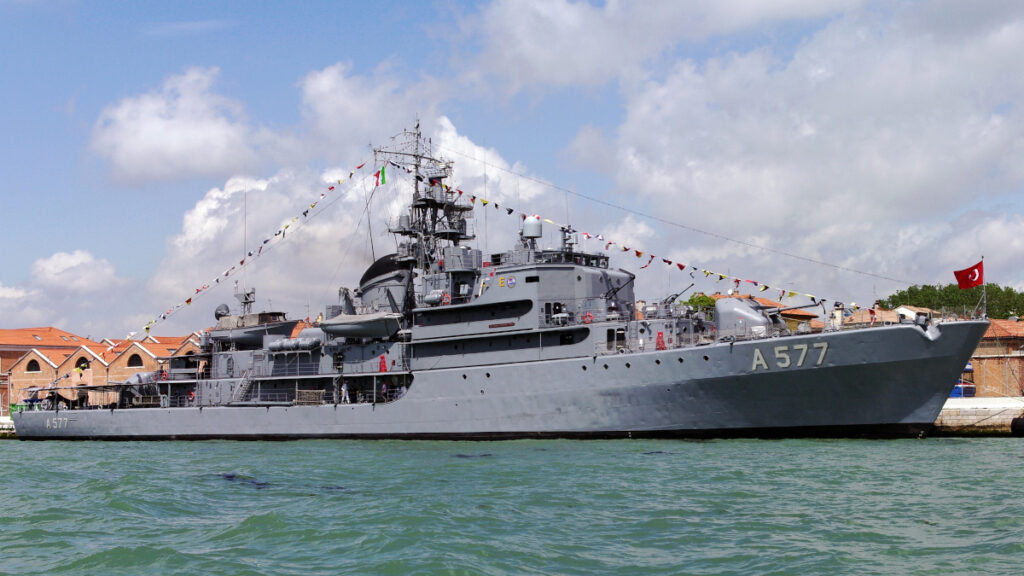 Πλοίο Γενικής Υποστήριξης Πολεμικού Ναυτικού Τουρκίας TCG SOKULLU MEHMET PASA (A577)