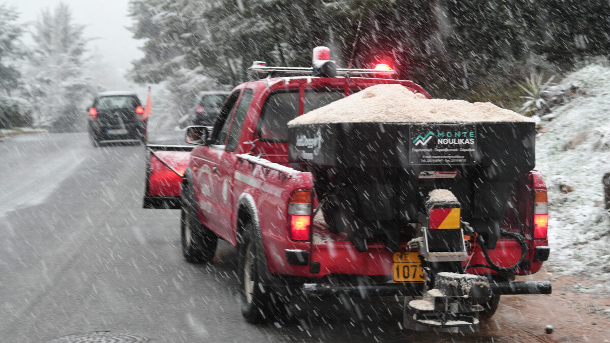 Χιόνια στο Διόνυσο Αττικής