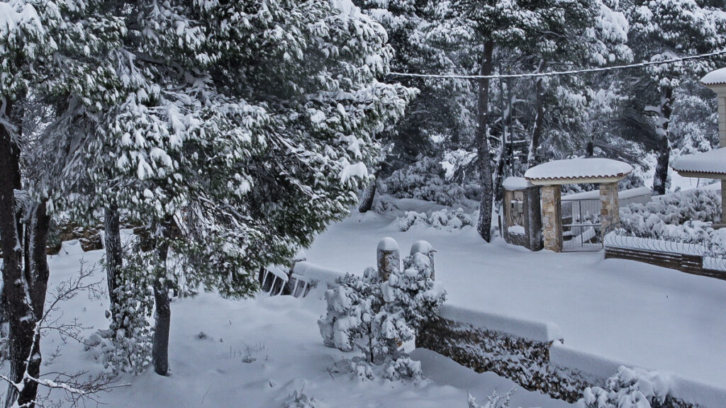 Χιονισμένη Αθήνα - 16 Φλεβάρη 2021 - Ιπποκράτειος Πολιτεία