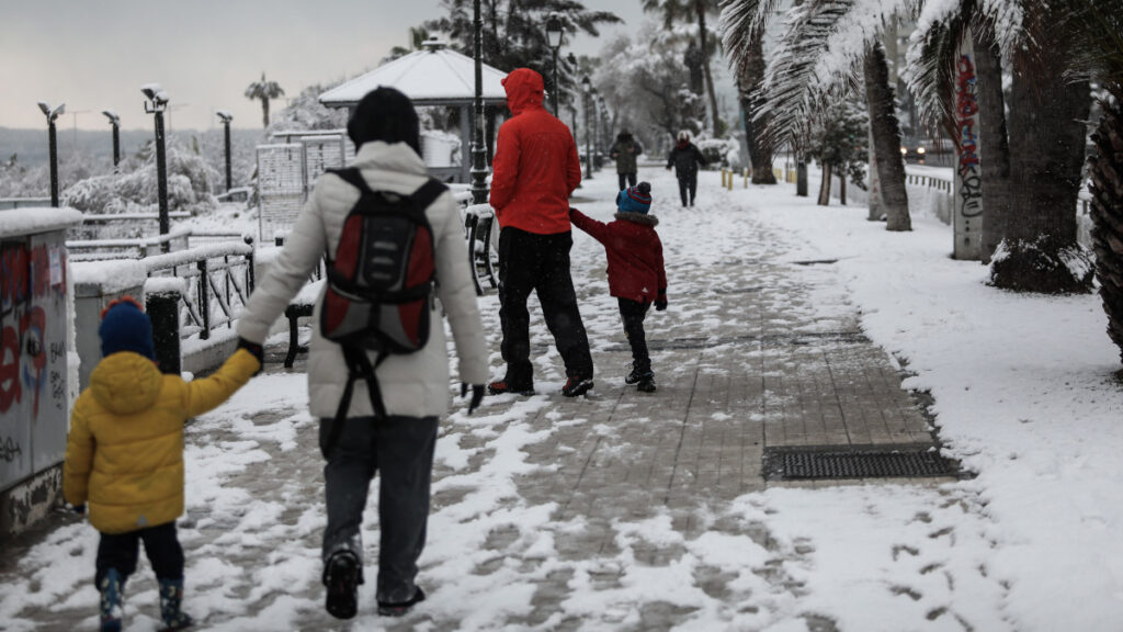 Χιόνια στην Αθήνα - Παραλία Παλαιού Φαλήρου 16/2/2021