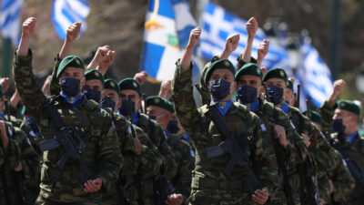 Στρατιωτική παρέλαση μπροστά από τη Βουλή 25/03/2021 - Πηγή: Eurokinissi