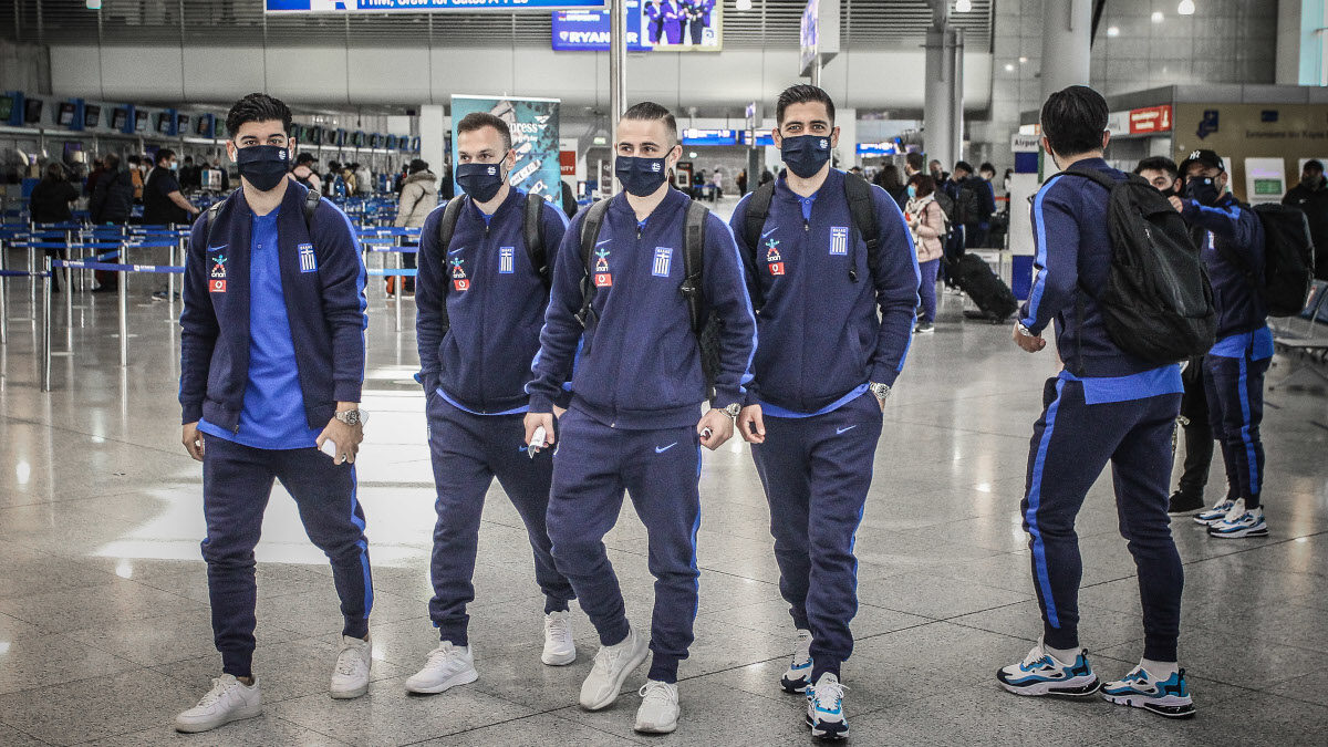 Εθνική Ομάδα Ποδοσφαίρου Ελλάδας στο Αεροδρόμιο Αθηνών αναχωρεί για Ισπανία - 24/3/2021