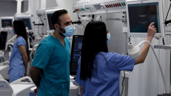 Κορονοϊός: 5.689 νέα κρούσματα - 8 νέοι θάνατοι - 101 διασωληνωμένοι