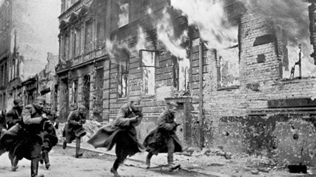 Β'ΠΠ - Κόκκινος Στρατός - Μάχη του Βερολίνου, 1945