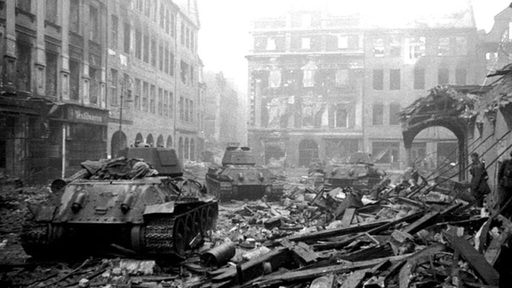 Β'ΠΠ - Κόκκινος Στρατός - Μάχη του Βερολίνου, 1945